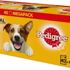 Opakowanie karmy Pedigree z wesołym psem. Czy Pedigree to dobra karma? Zapewnia 100% zbilansowanej diety z różnymi smakami.